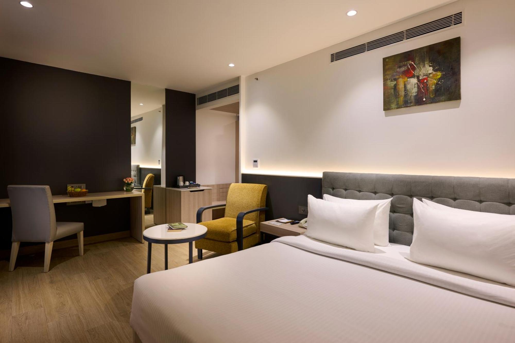 Delite Sarovar Portico Faridabad Bagian luar foto