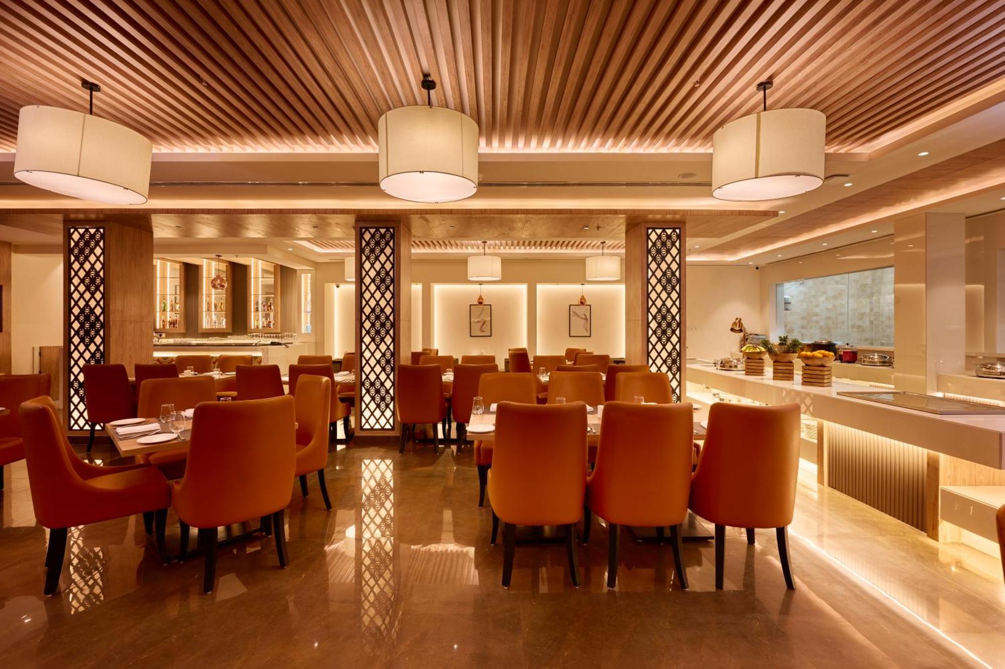 Delite Sarovar Portico Faridabad Bagian luar foto